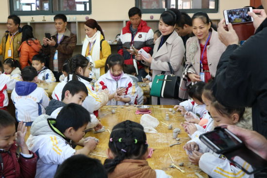 海南省教育同行到九江小学参观交流 感受办学