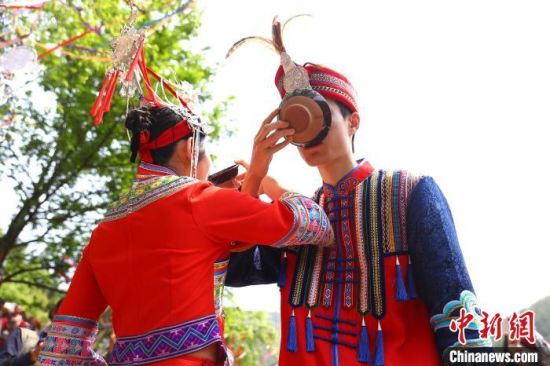 江西上饶举行“三月三”民族文化系列活动